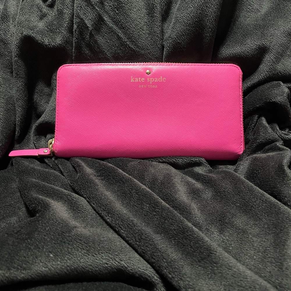 KATE SPADE HOT PINK WALLET
